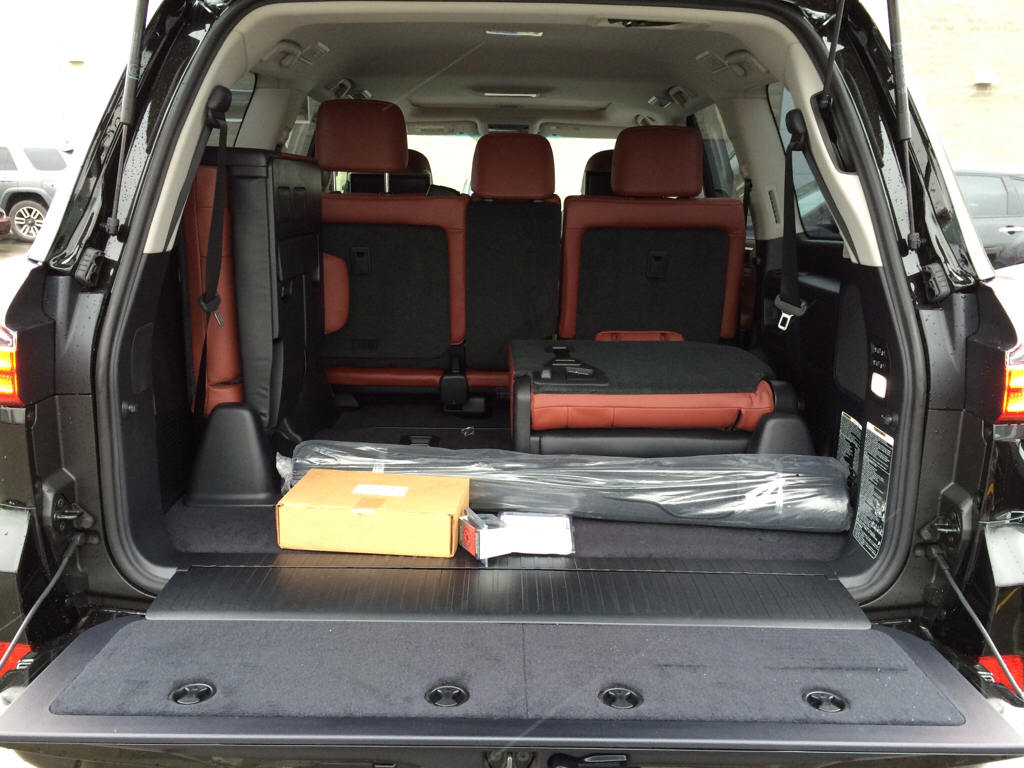 Lexus LX 570 2015 SUV Drive